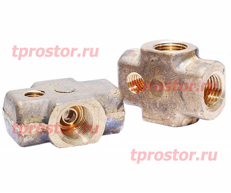 375-3506091-01 Тройник трубопроводов на мост (гидравлика) (3 отв) АЗ УРАЛ