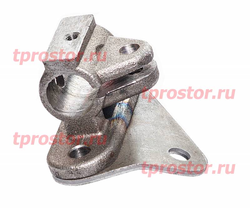 4320-8201088-10 Кронштейн нижний, правый 2